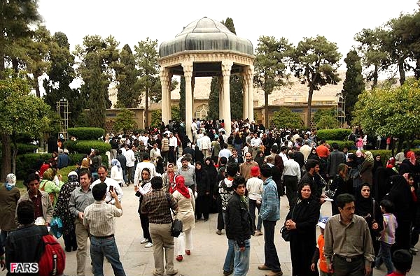 اقامت بیش از ۳۰۰ هزار مسافر نوروزی در فارس