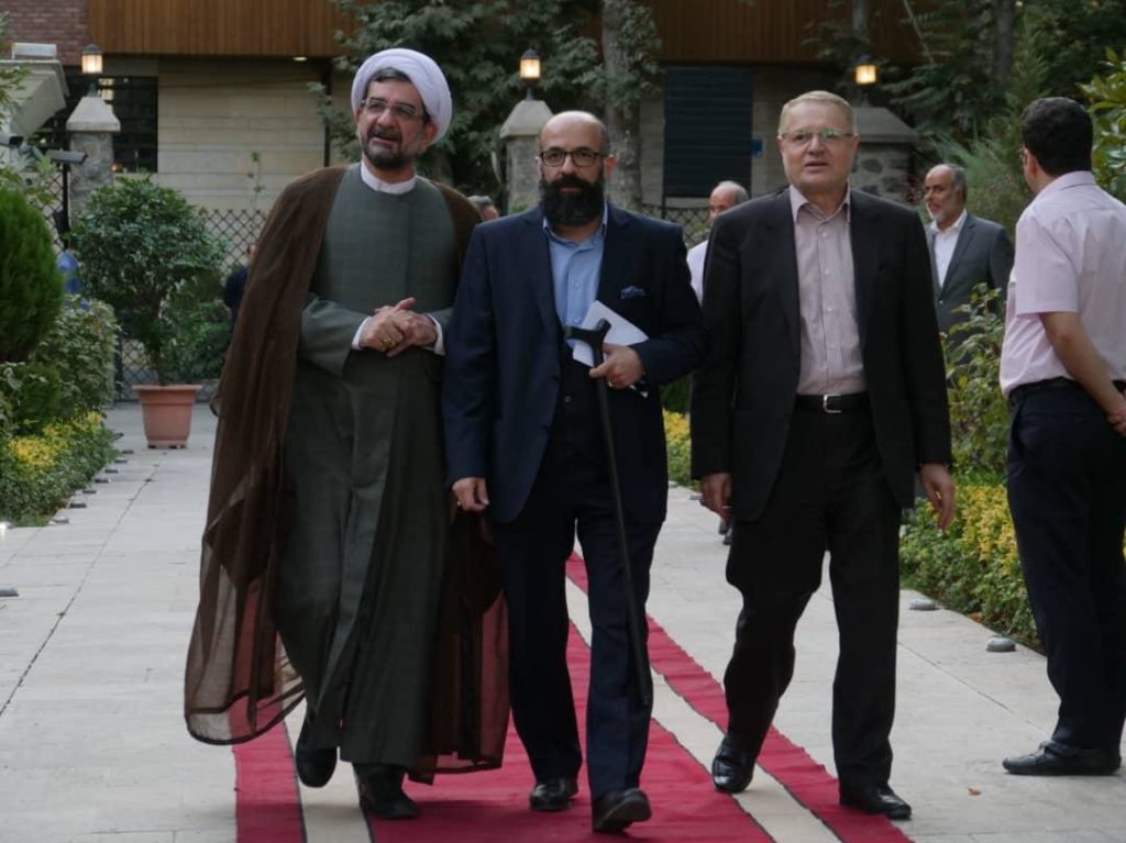 آلبوم موسیقی امیر عبدالحسینی به همراه کتاب و سایت او با حضور بزرگان رونمایی شد
