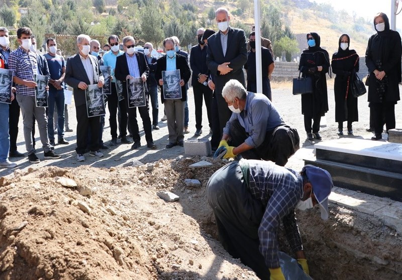 هوشنگ معتمدی پیشکسوت تئاتر کردستان به خاک سپرده شد