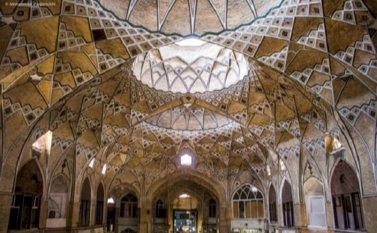 امامزاده سکینه خاتون و مجموعه تاریخی بازار قم مرمت می شود