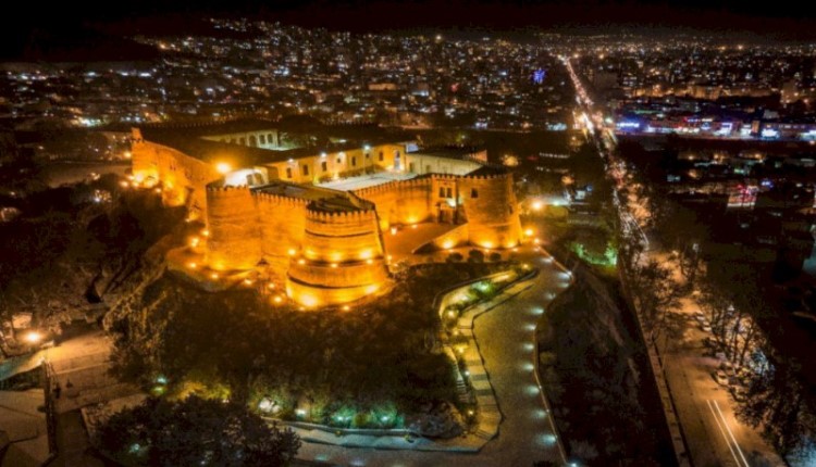 بازدید ۲۰هزار گردشگر از قلعه فلک الافلاک لرستان