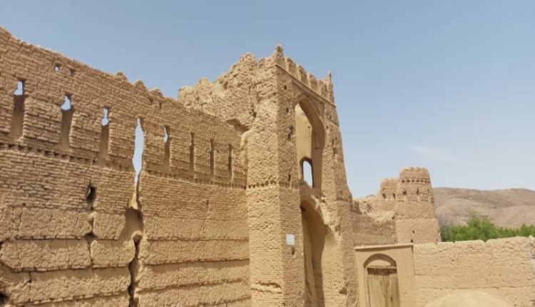 قلعه حسینی؛ تنها قلعه ثبتی تفت مرمت می‌شود