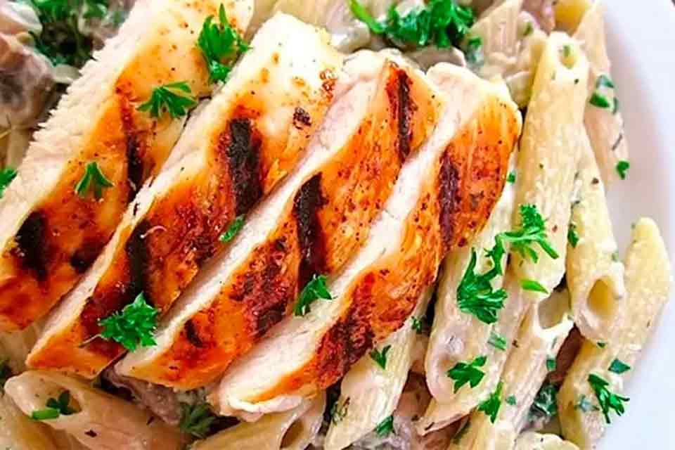 مرغ تکراری تمام شد؛ طرز تهیه غذای ساده و خوشمزه با مرغ در 30 دقیقه