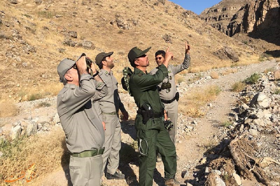 سربازمحیطبان به کمک محیط زیست می آید