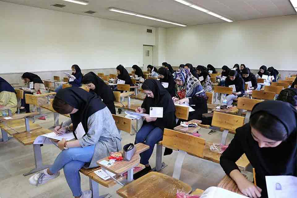 درخواست رسیدگی فوری به وضعیت ارشدی ها و اعلام نتایج