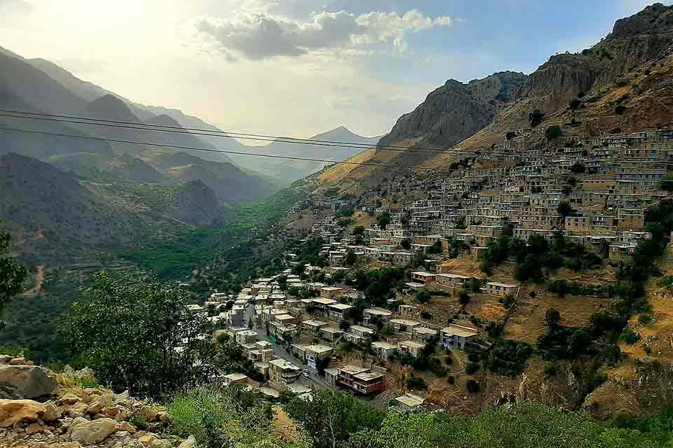 روستای اورامانات نگین پلکانی کردستان
