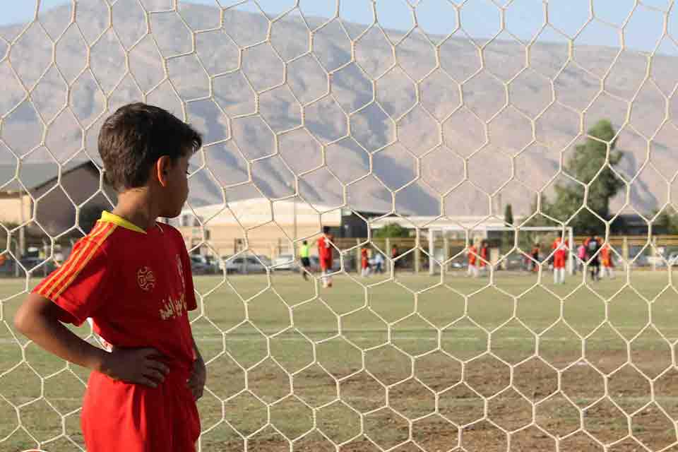 مدارس نخبه یابی فوتبال مناطق محروم کشور فرصتی برای کشف استعدادهای پنهان