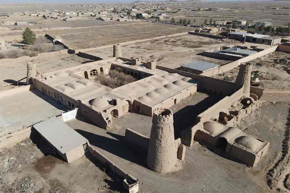 آغاز مرمت عمارت تاریخی برج یزدان آباد در زرند