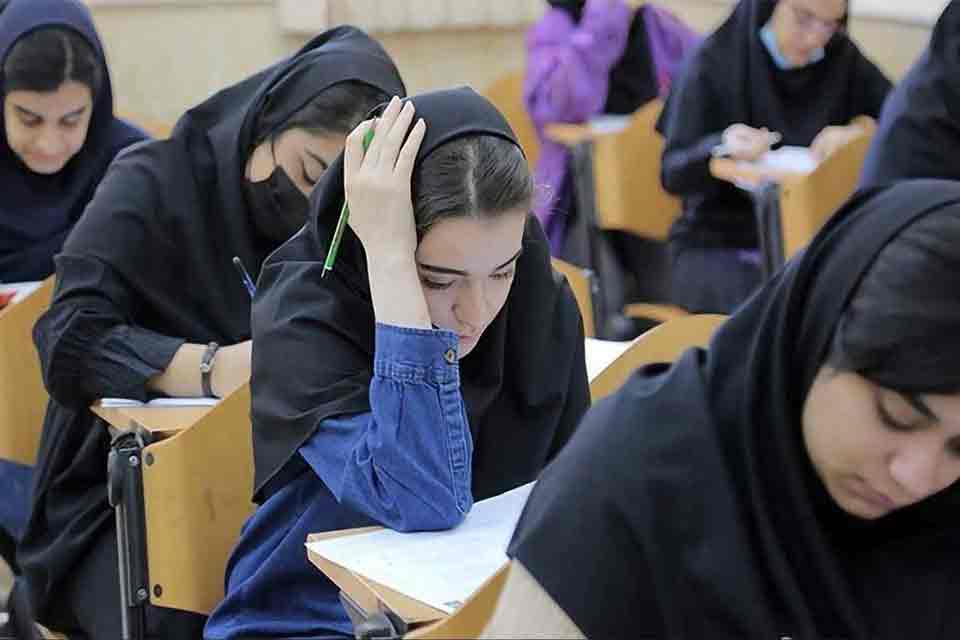 درخواست کاهش تعداد دروس نهایی پایه یازدهم به شش درس
