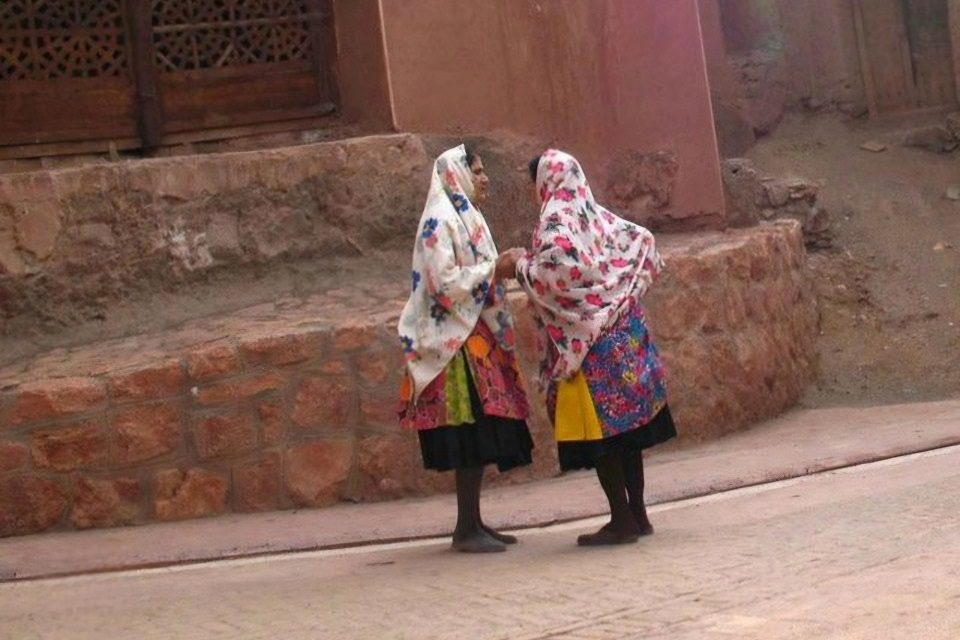 گردشگری روایی و قدرت روایتهای محلی در ایران