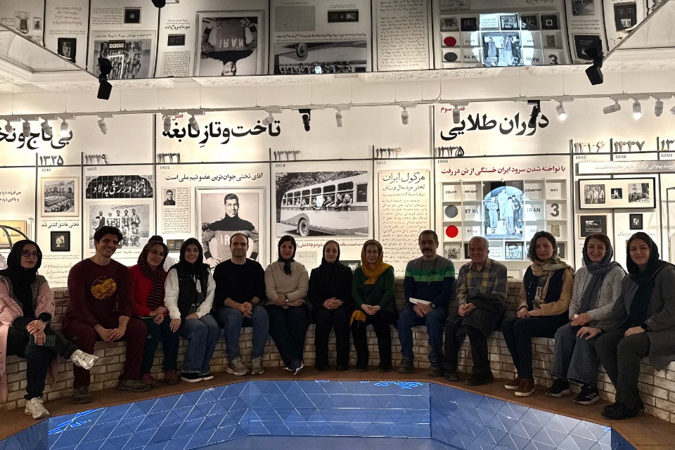 موزه ملک، روایت داستان زبان فارسی و پیوستگی ایران