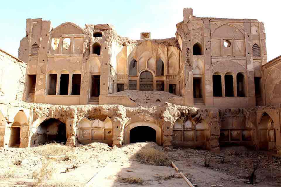 تاریخچه مرمت آثار تاریخی در ایران
