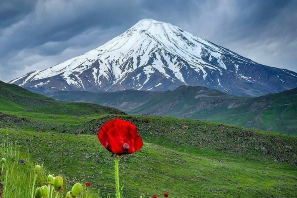 وقتی زمین نفسش میگیرد؛ حفاظت از محیط زیست، وظیفهای میان دولت و مردم