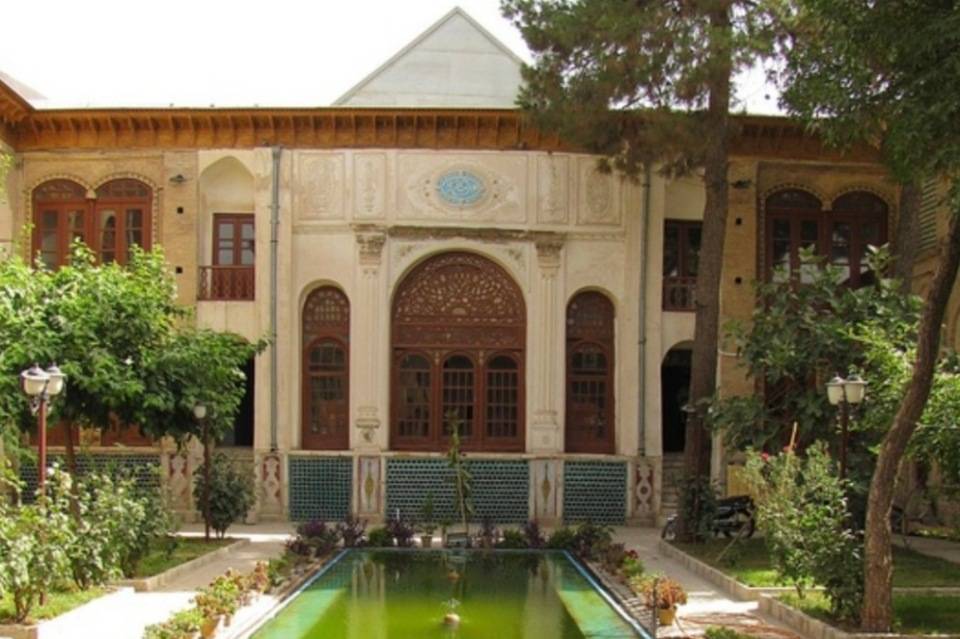 گزارشی از چند استان؛ جنگ به تکیه بیگلربیگی هم رحم نکرد