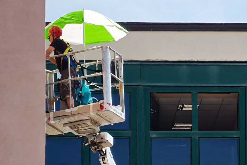 اتحادیه های کارگری اروپا خواستار قوانین سختگیرانه برای حفاظت از کارگران در برابر گرمای شدید شدند