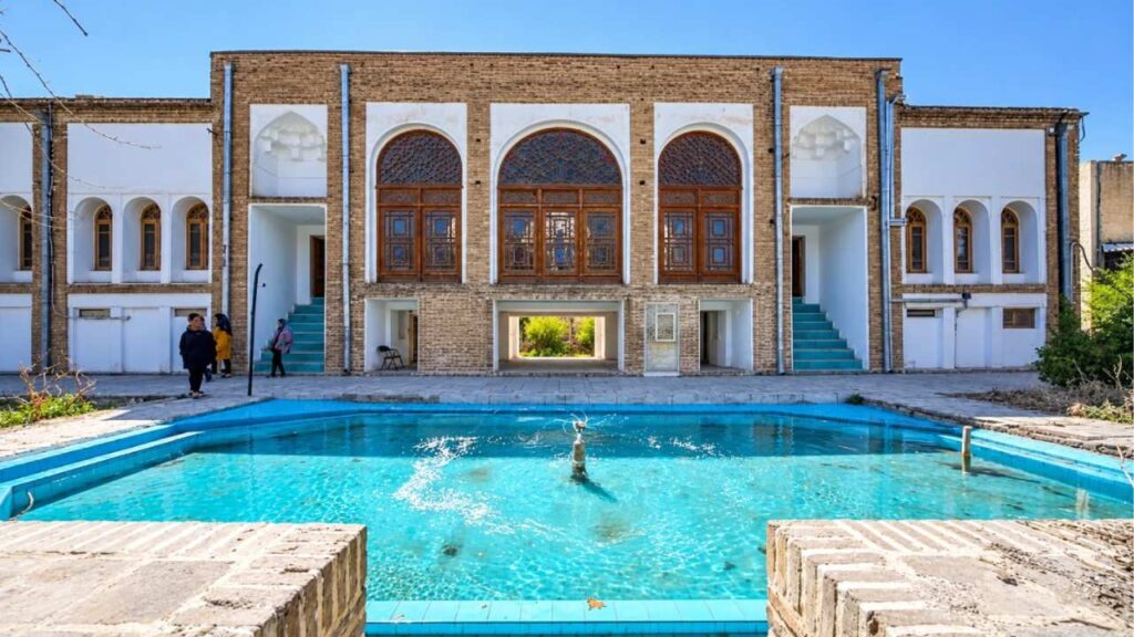 بازدید رایگان از کاخ موزه سلیمانیه کرج تا ۲۰ مهر